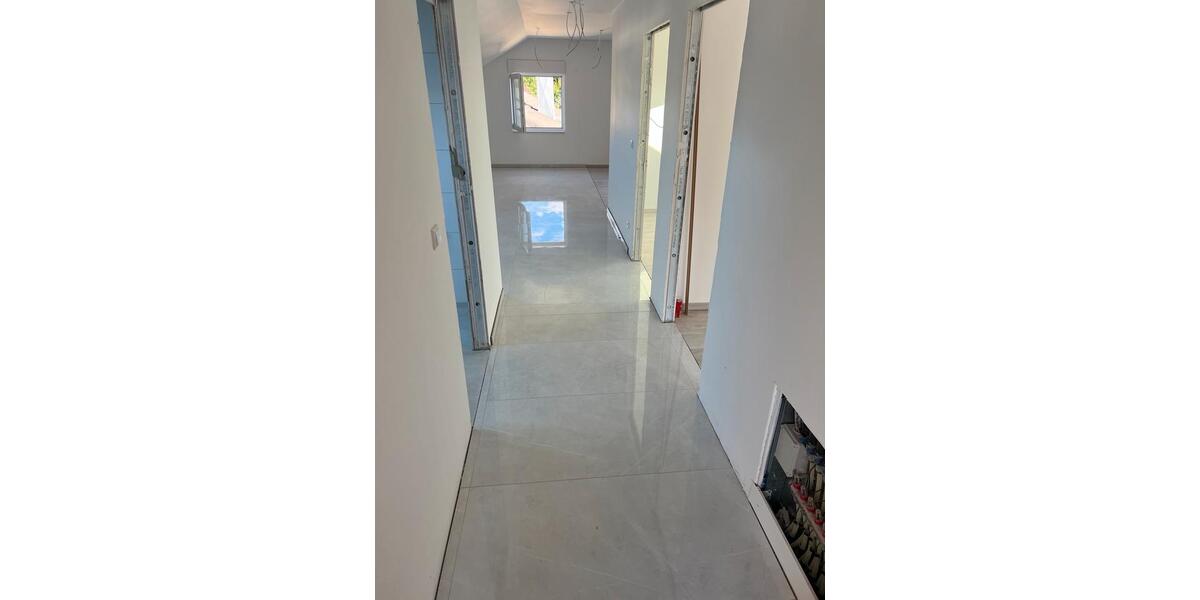 Dachgeschoßwohnung Rastatt - 3 Zimmer, 70 m&sup2;, 850&euro; | Angebot:26658403