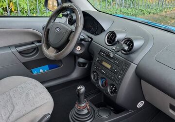 Ford Fiesta 180.000 km 800 &euro; Bühl 77815