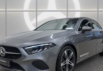 Mercedes-Benz A 180 9.900 km 32.880 &euro; Baden-Baden 76532