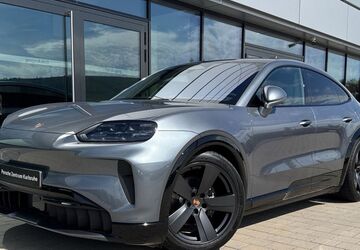 Porsche Cayenne 9.900 km 157.261 &euro; Ettlingen 76275