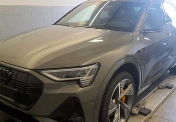 Audi e-tron 44.460 km 40.900 &euro; Ettlingen 76275