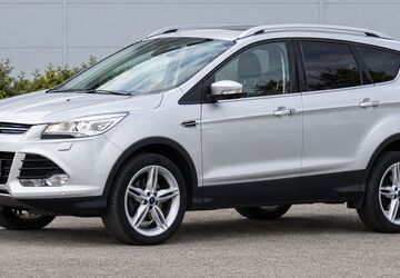 Ford Kuga 104.842 km 9.800 &euro; Ettlingen 76275