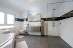 Dachgeschoßwohnung Baden-Baden Baden - 3 Zimmer, 140 m&sup2;, 2.600&euro; | Angebot:22138484