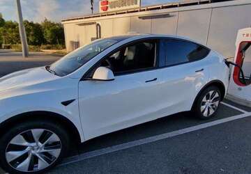 Tesla Model Y 27.000 km 36.500 &euro; Malsch 76316